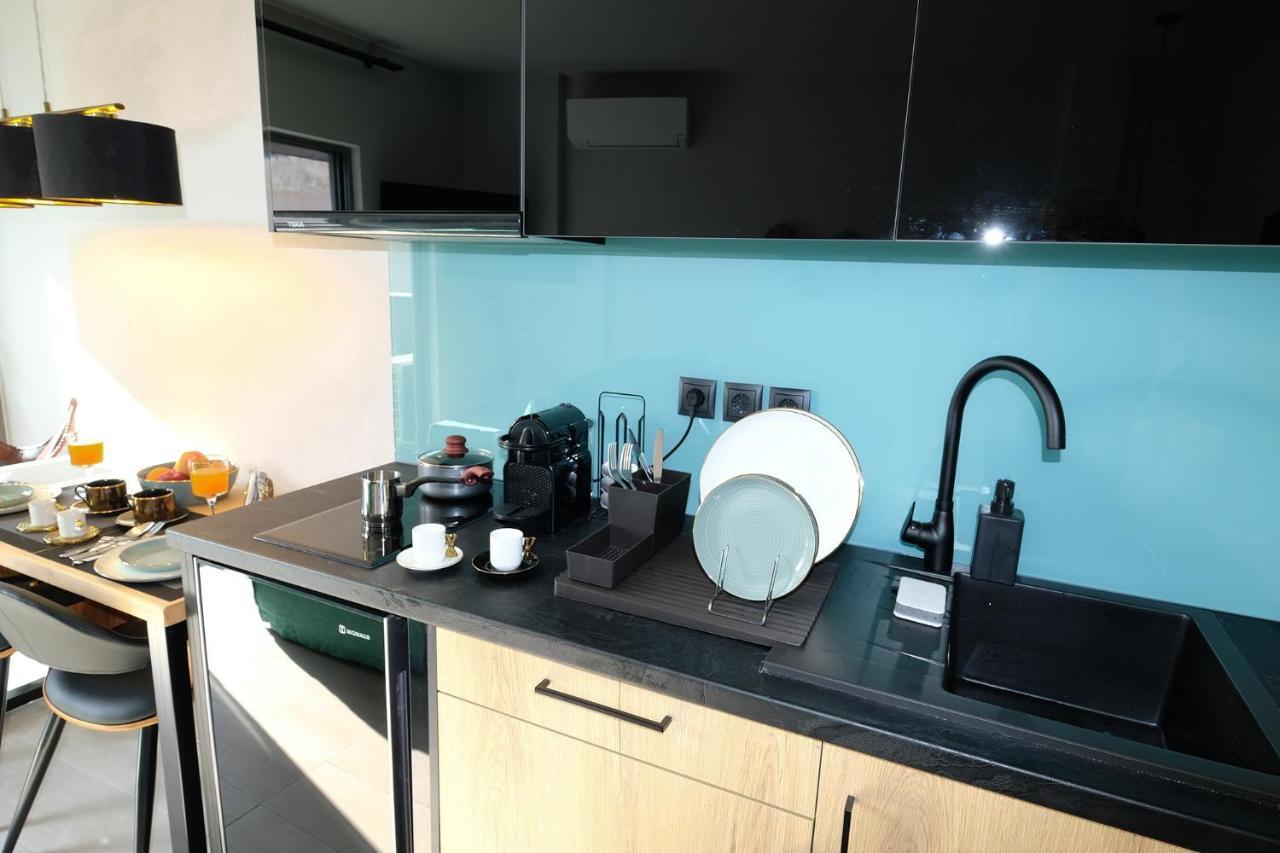 Ermou Monastiraki View Acropolis W Jacuzzi Daire Atina